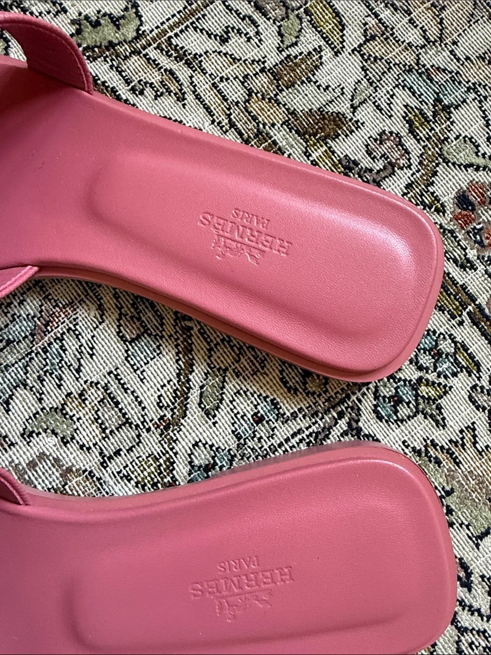 Hermes Pink Oran Signature Slide Sandals 39